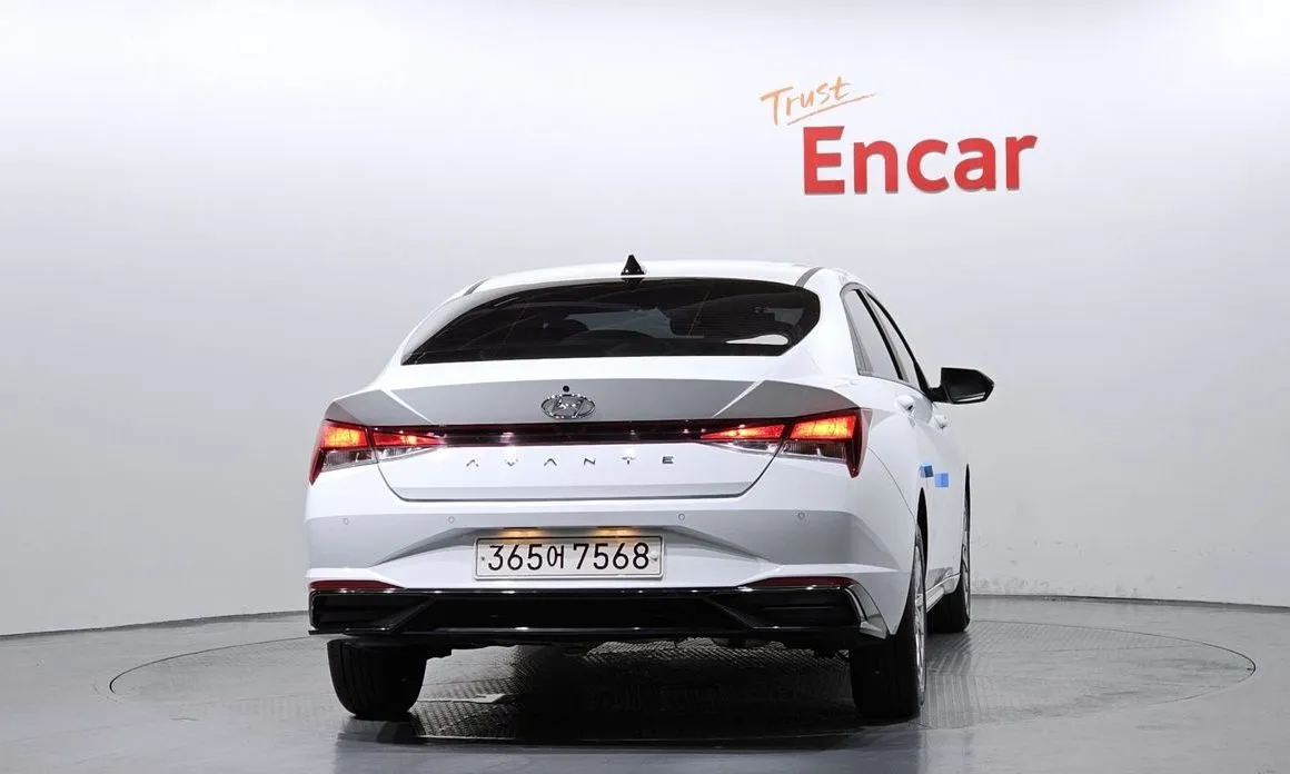Hyundai AVANTE — фото 5