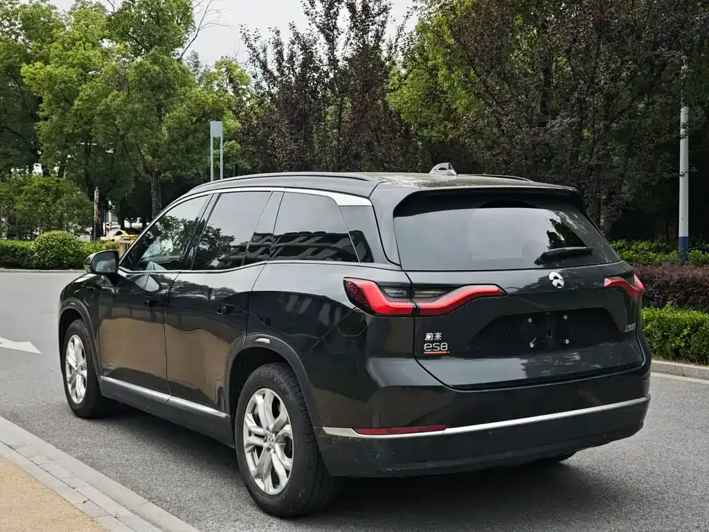 NIO ES8 — фото 8