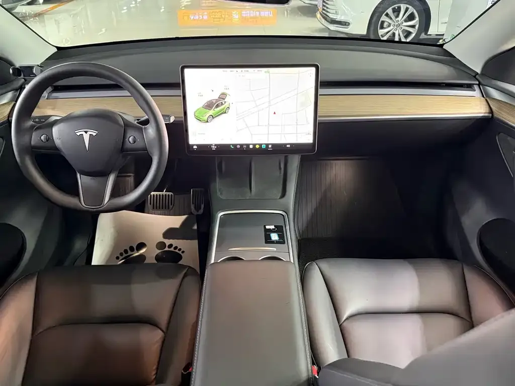 Tesla Model Y — фото 4