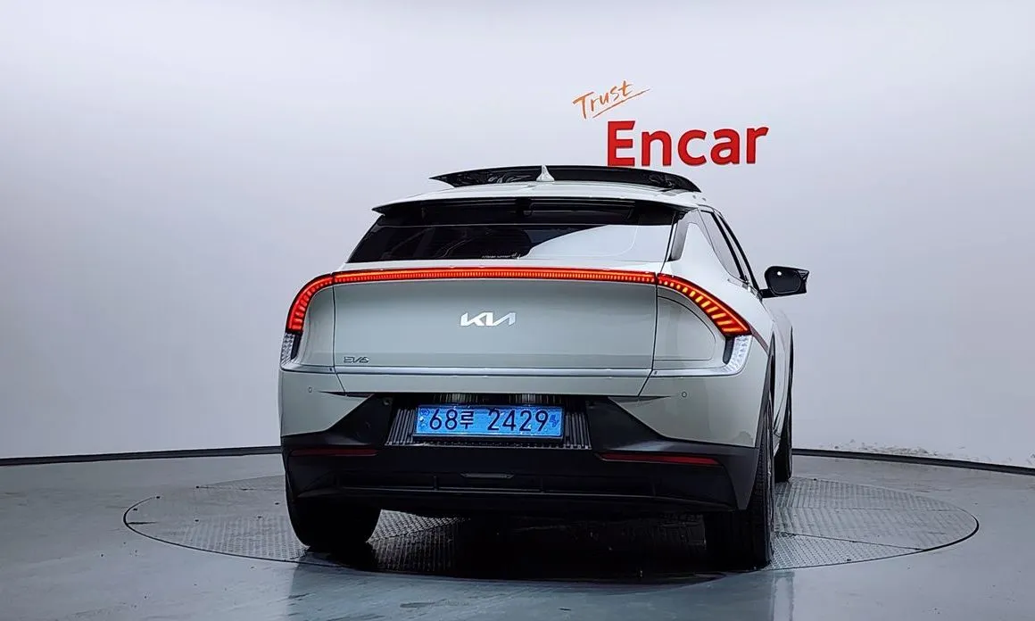 Kia EV6 — фото 2