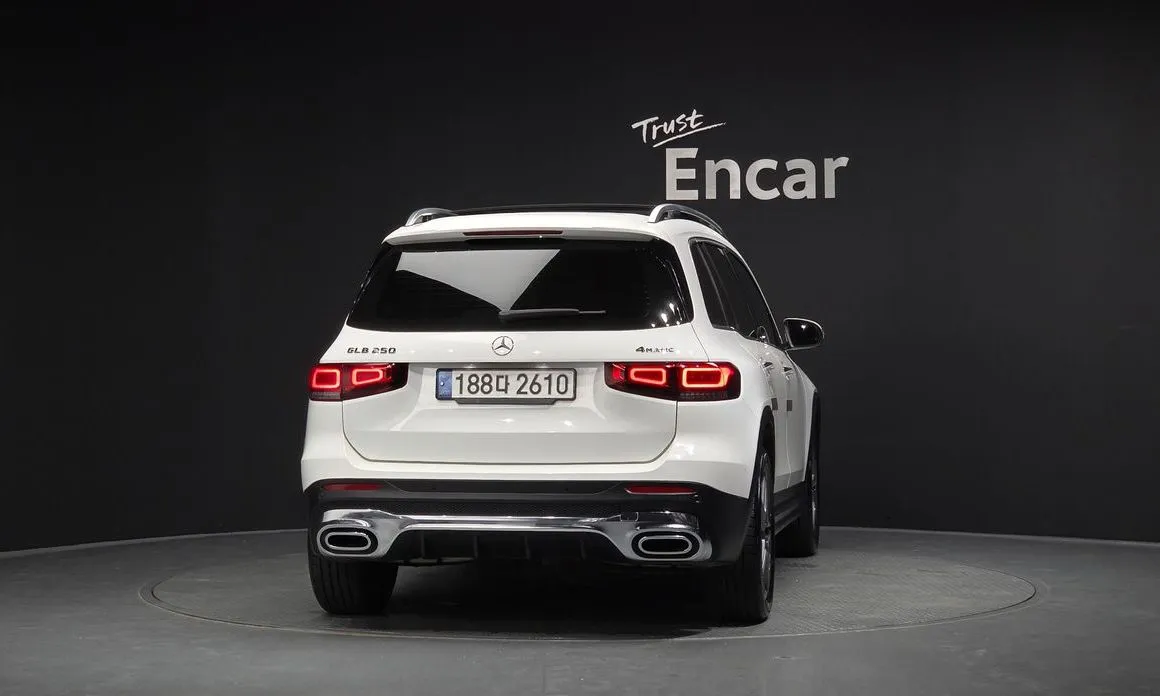 Mercedes-Benz GLB-Class — фото 2