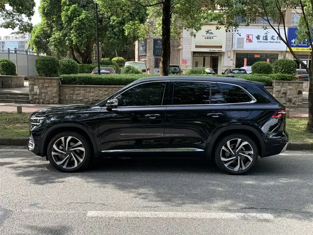 Geely Xingyue L — фото 9