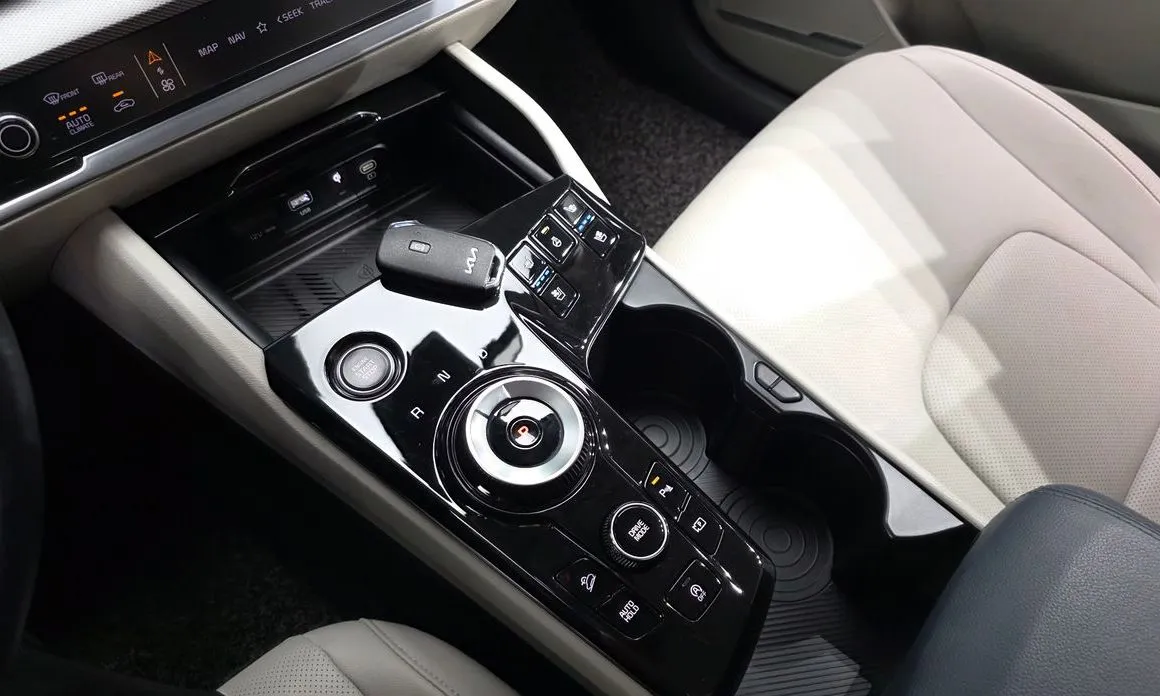 Kia Sportage — фото 10