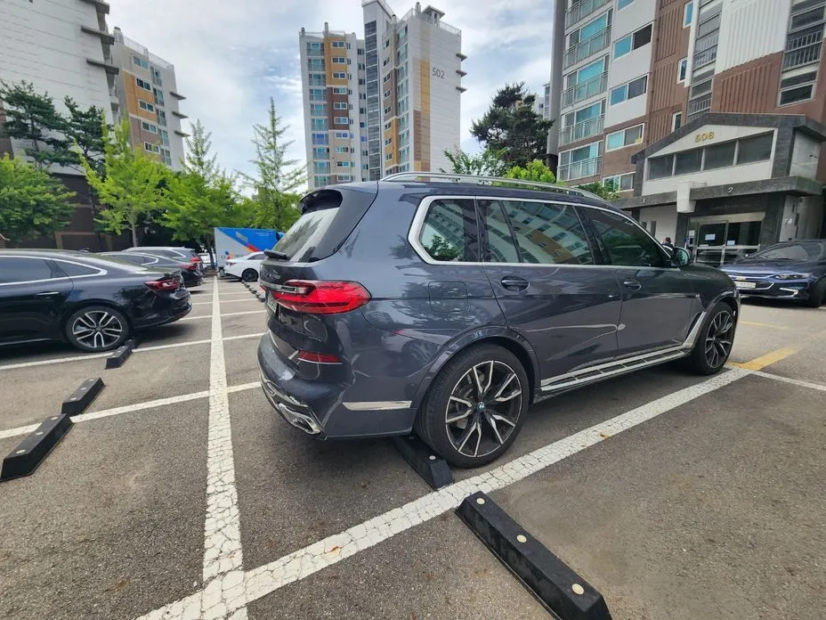 BMW X7 2021 из KR, фото 4
