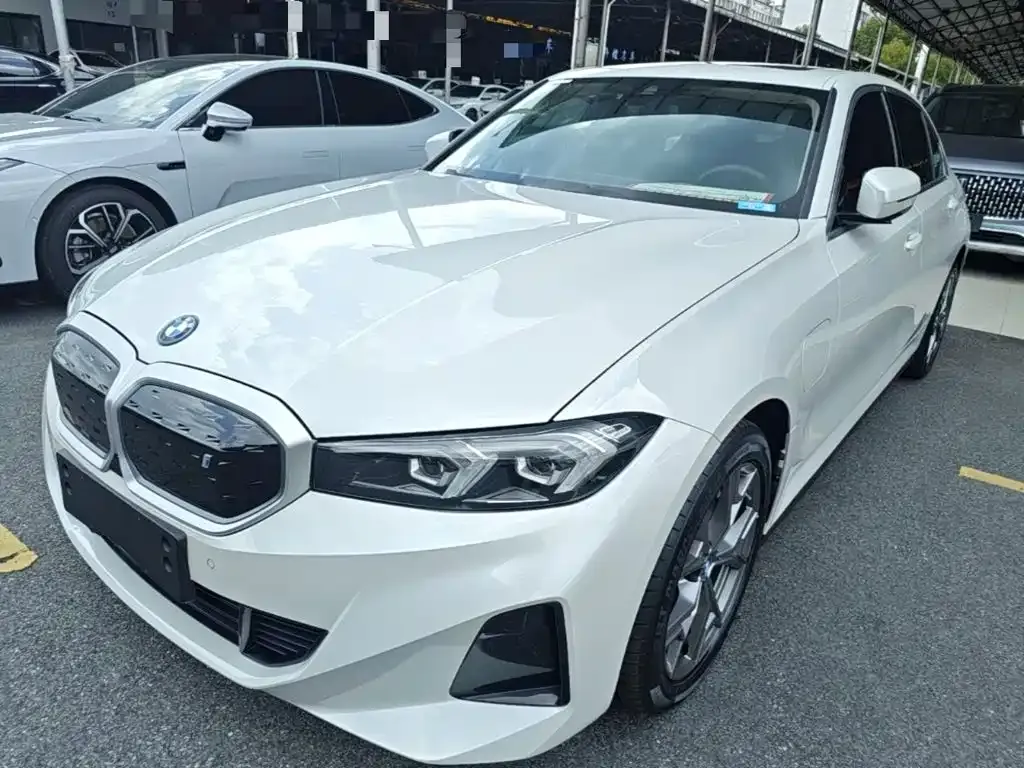 BMW i3 — фото 1