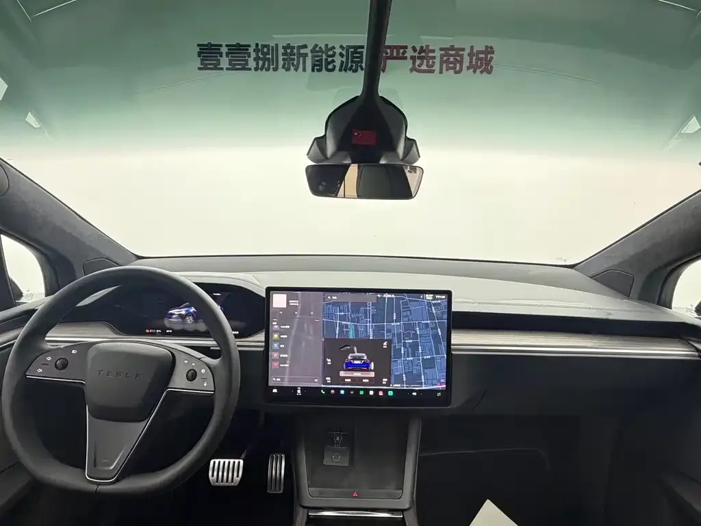 Tesla Model X — фото 4