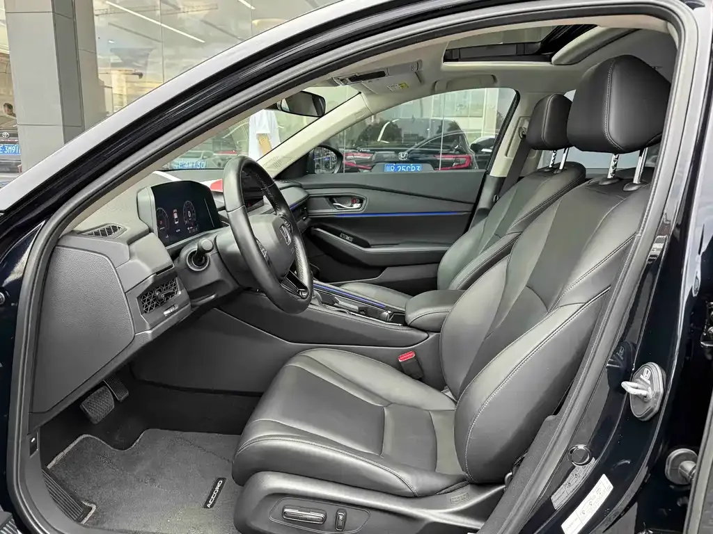 Honda Accord — фото 4
