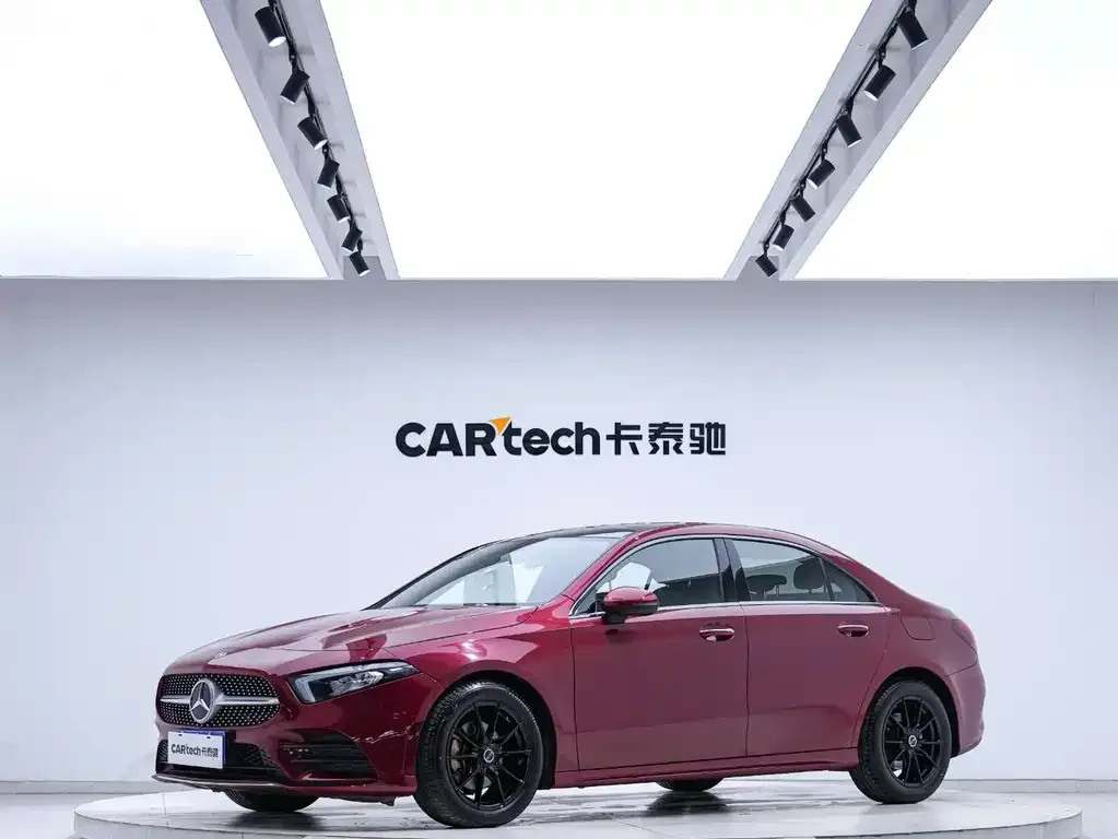 Mercedes-Benz A-Class — фото 1