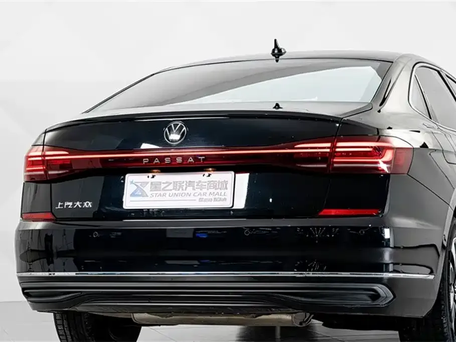 Volkswagen Passat — фото 7
