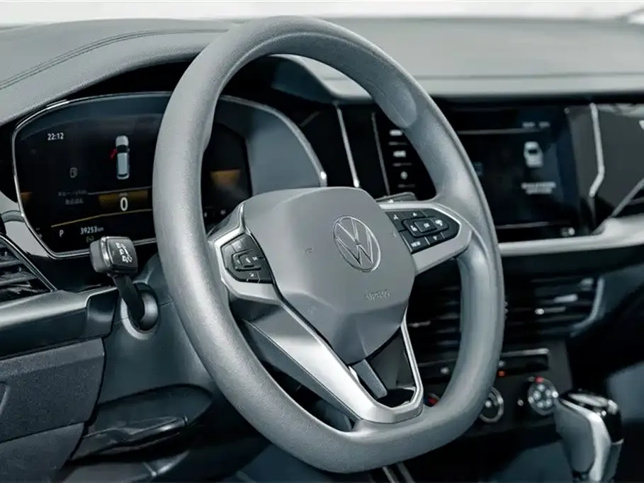 Volkswagen Passat — фото 4