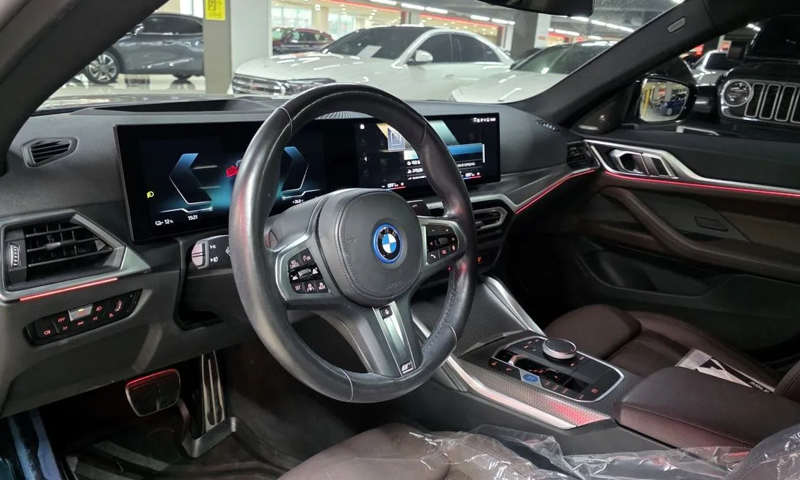 BMW i4 2024 из KR, фото 6