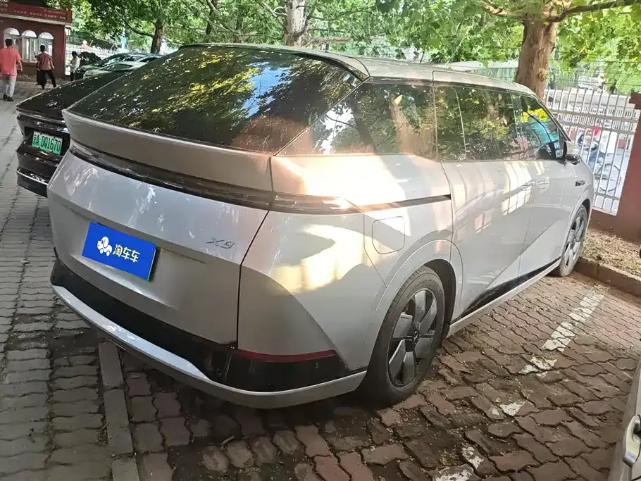 XPeng X9 2024 из CN, фото 7