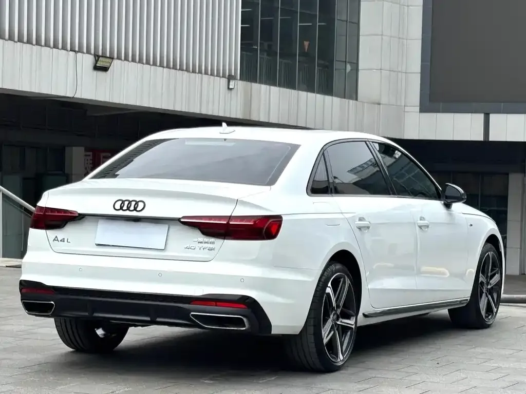 Audi A4L — фото 3