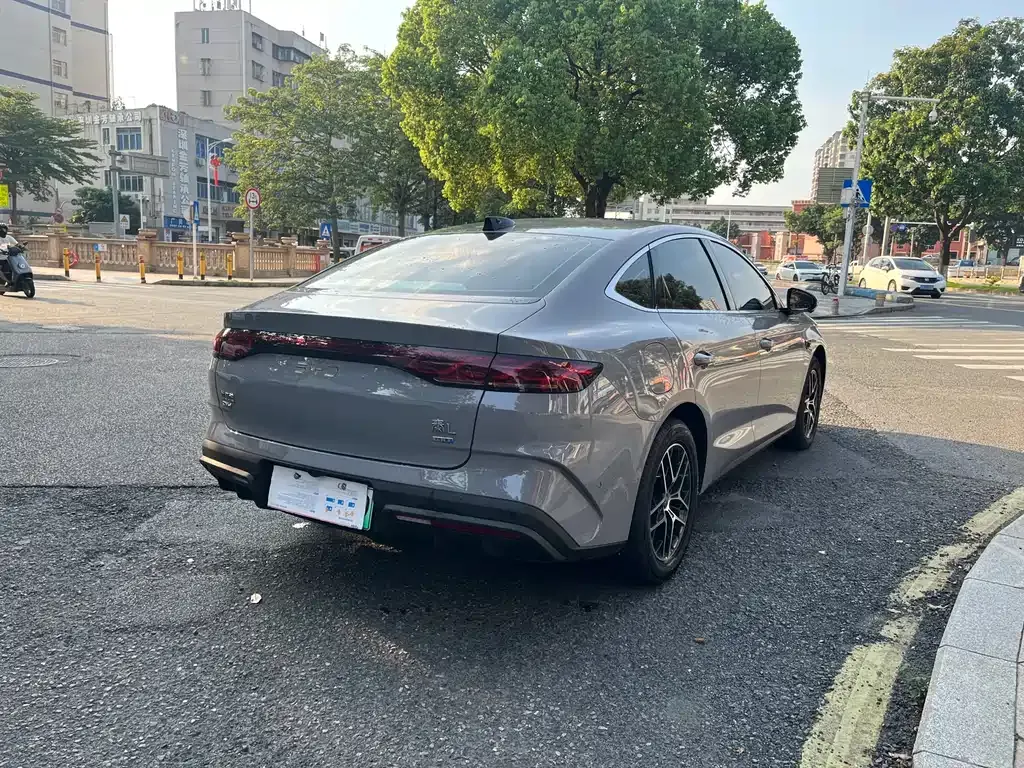 BYD Qin L — фото 7