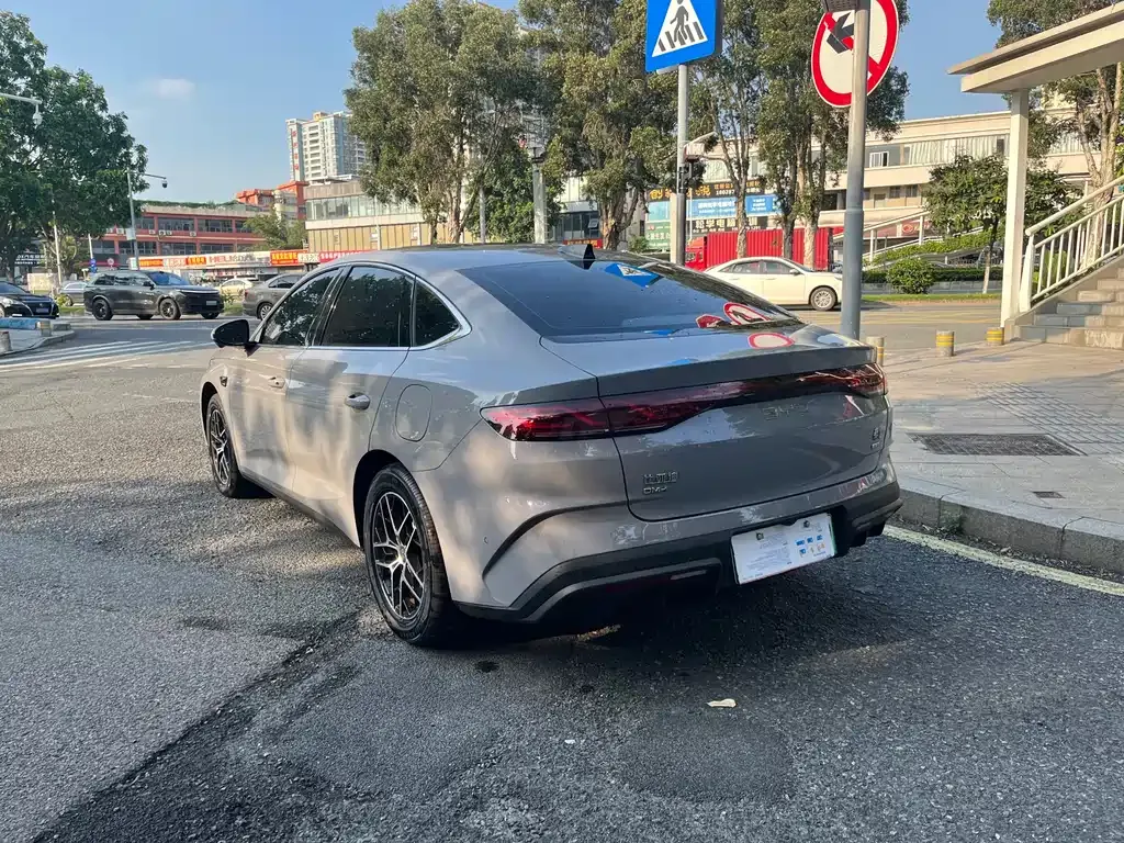 BYD Qin L — фото 4