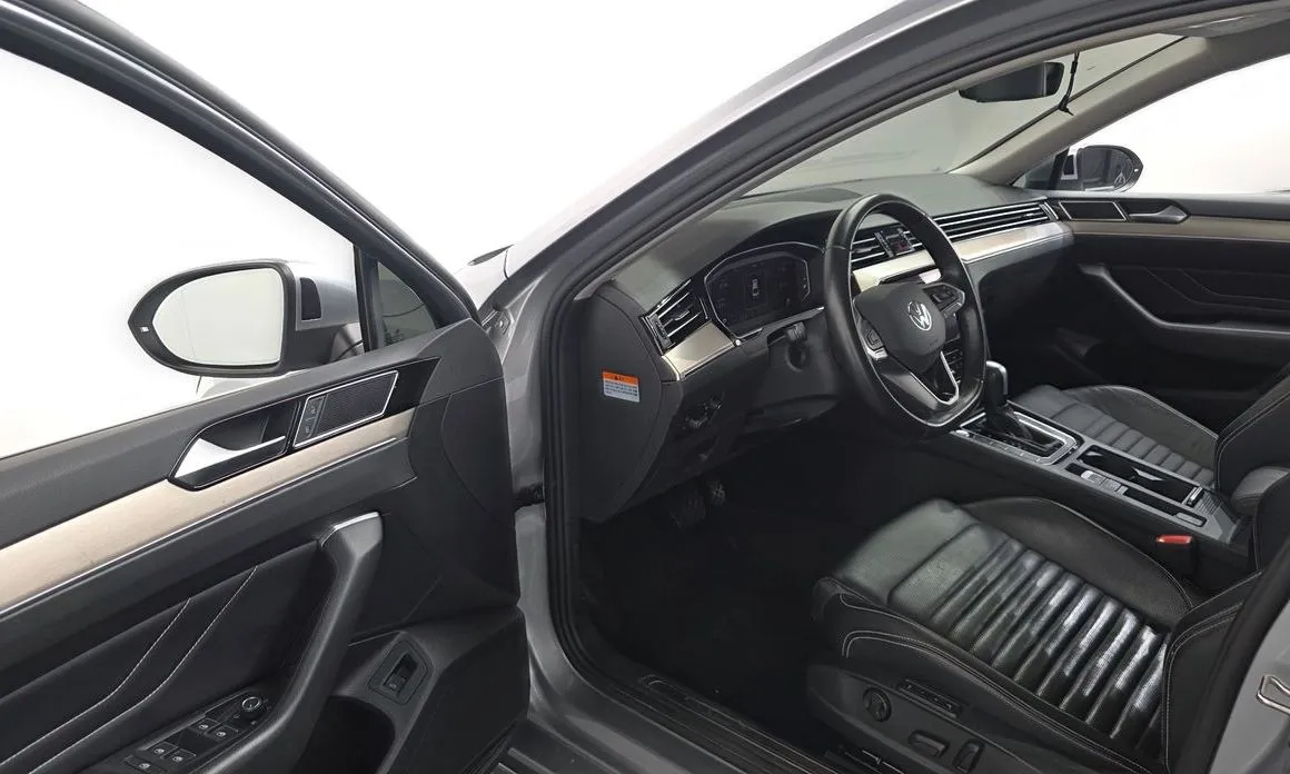 Volkswagen Passat 2021 из KR, фото 4