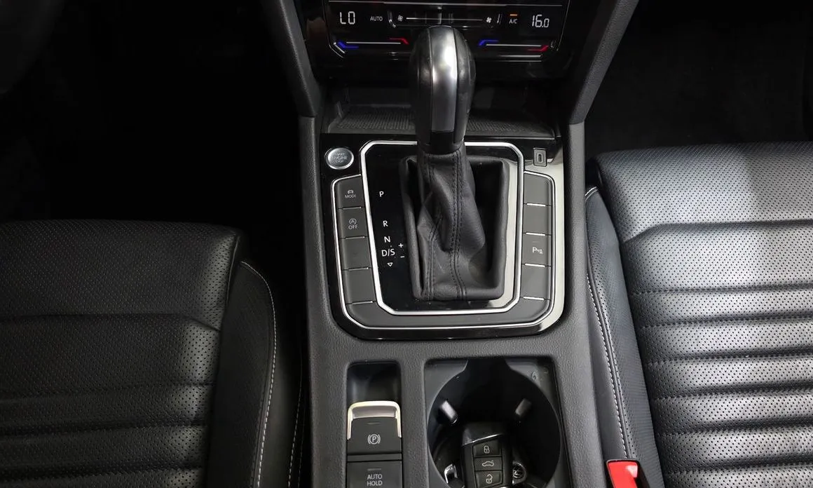 Volkswagen Passat 2021 из KR, фото 6