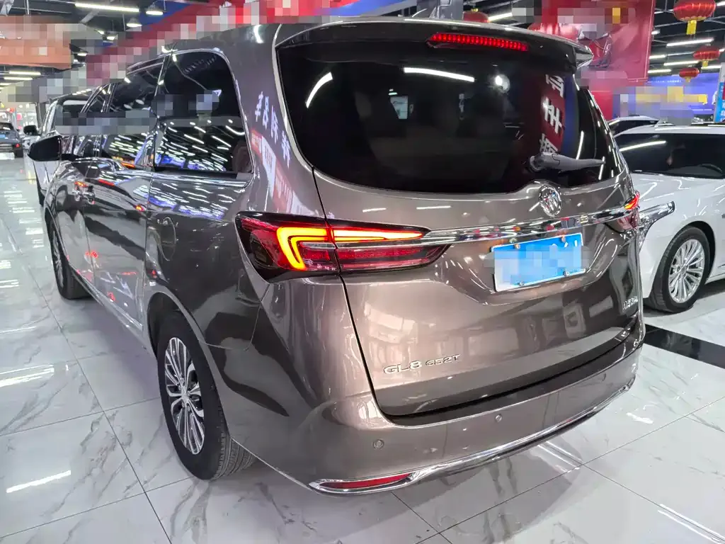 Buick GL8 2023 из CN, фото 9
