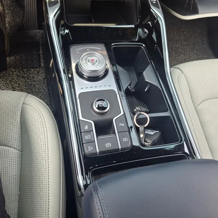 Kia Sorento — фото 5
