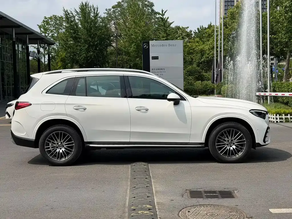 Mercedes-Benz GLC — фото 9