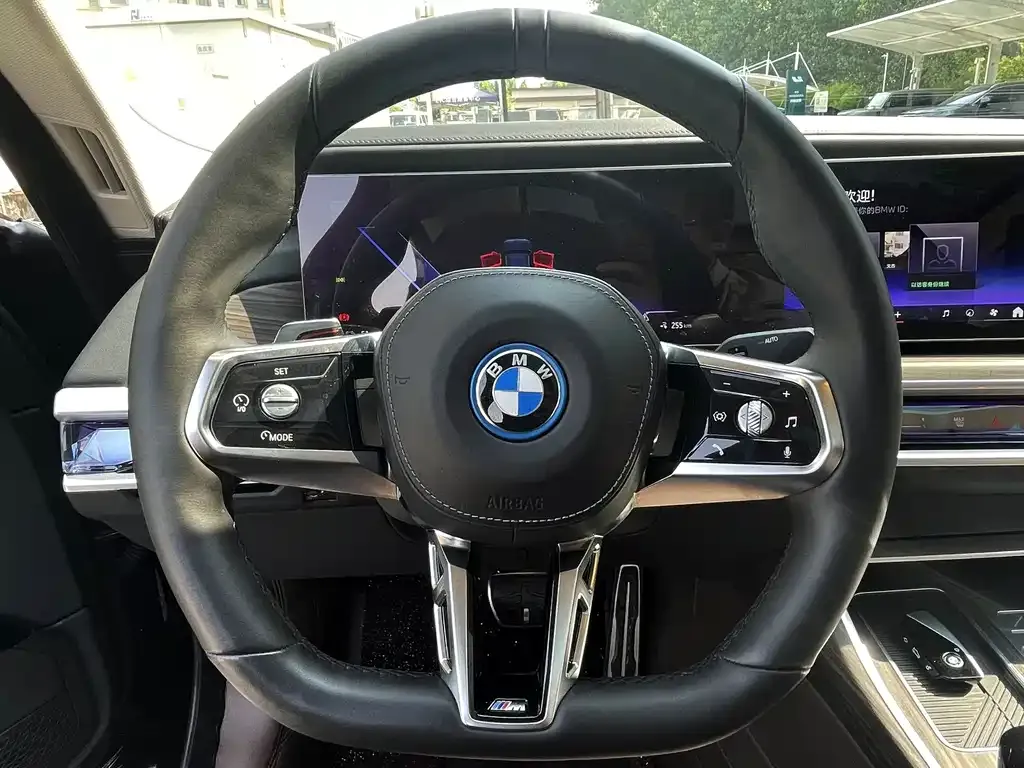 BMW i7 2025 из CN, фото 8