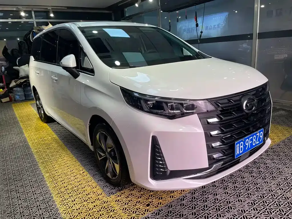 GAC Motor Trumpchi M6 — фото 9
