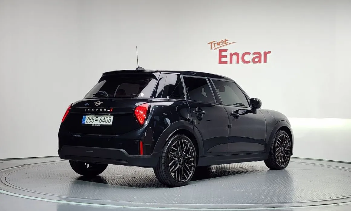 Mini Cooper 2025 из KR, фото 7