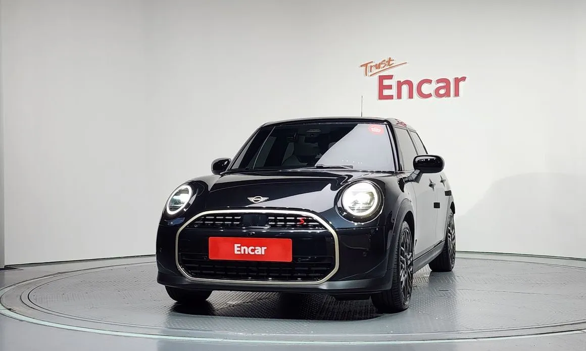 Mini Cooper 2025 из KR, фото 8