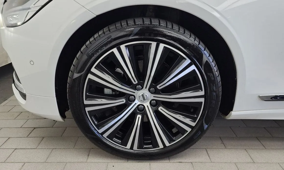 Volvo S90 2023 из KR, фото 8