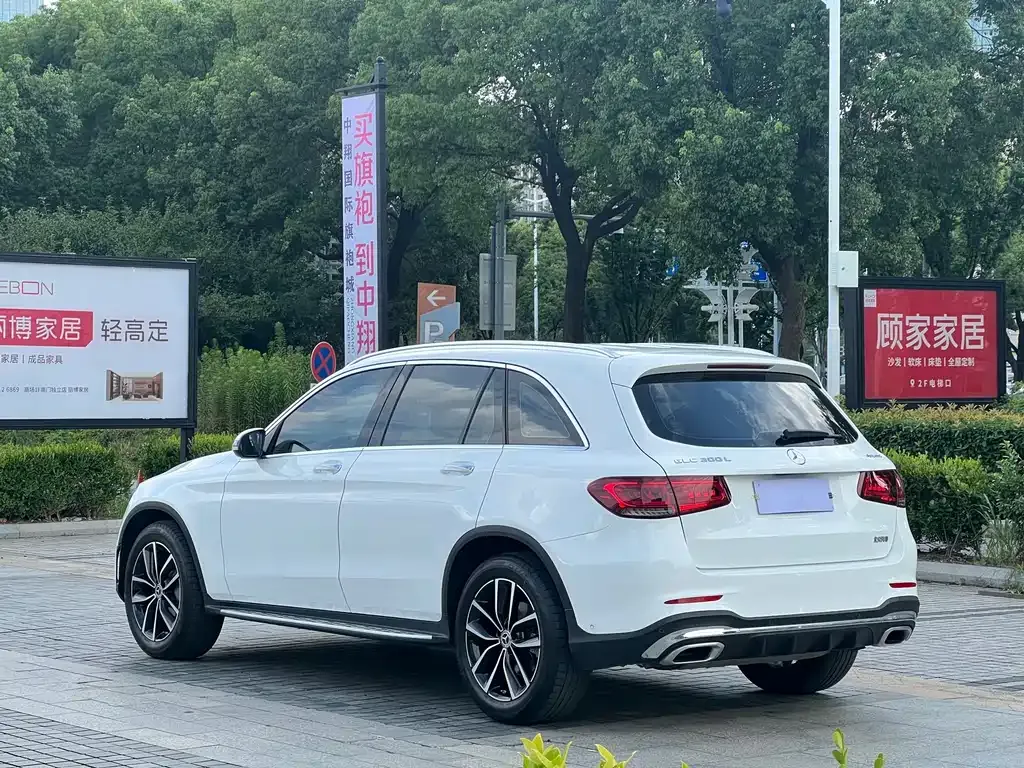 Mercedes-Benz GLC — фото 10