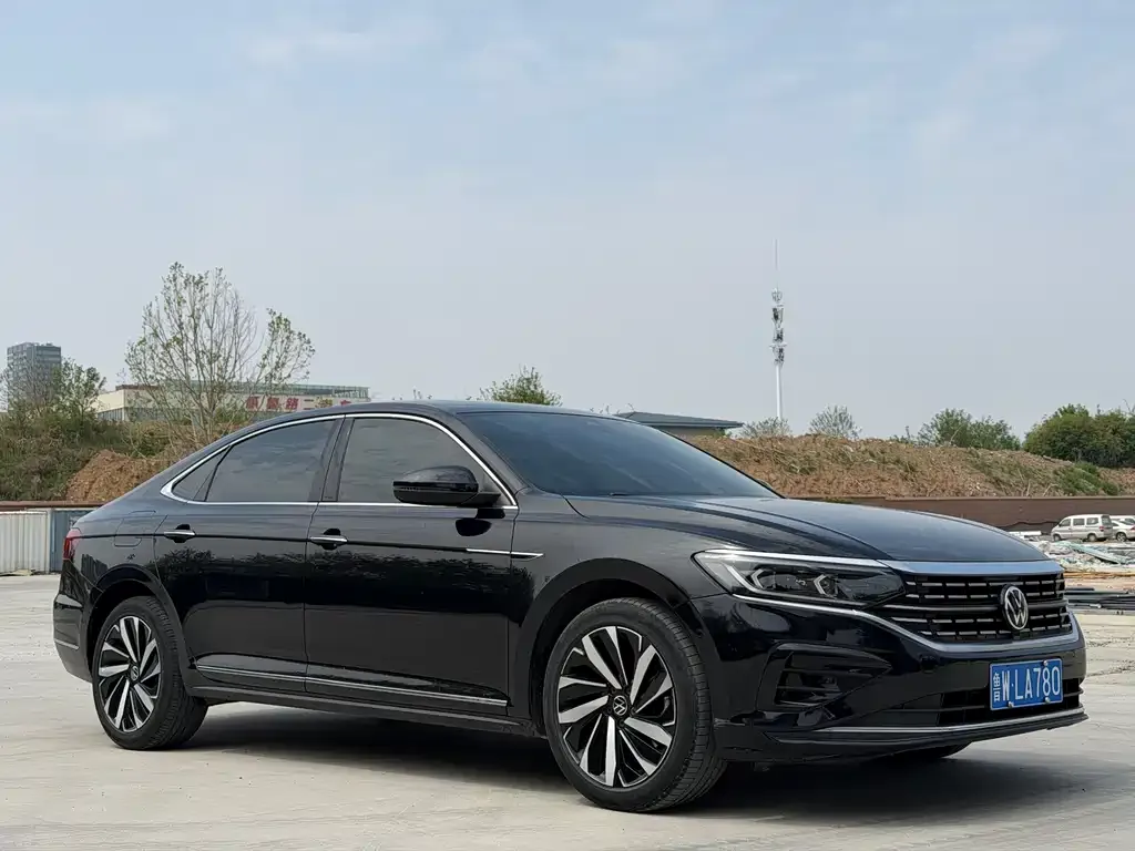 Volkswagen Passat — фото 4