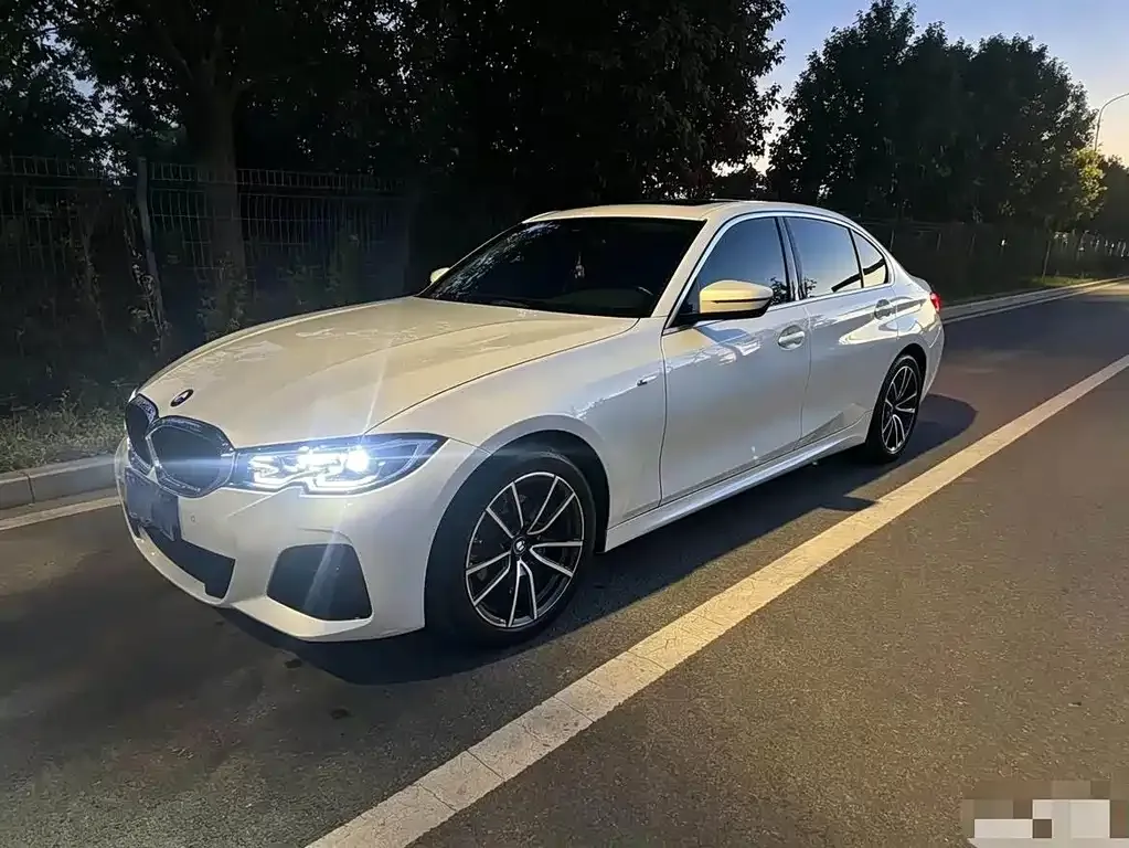 BMW 3 Series — фото 1