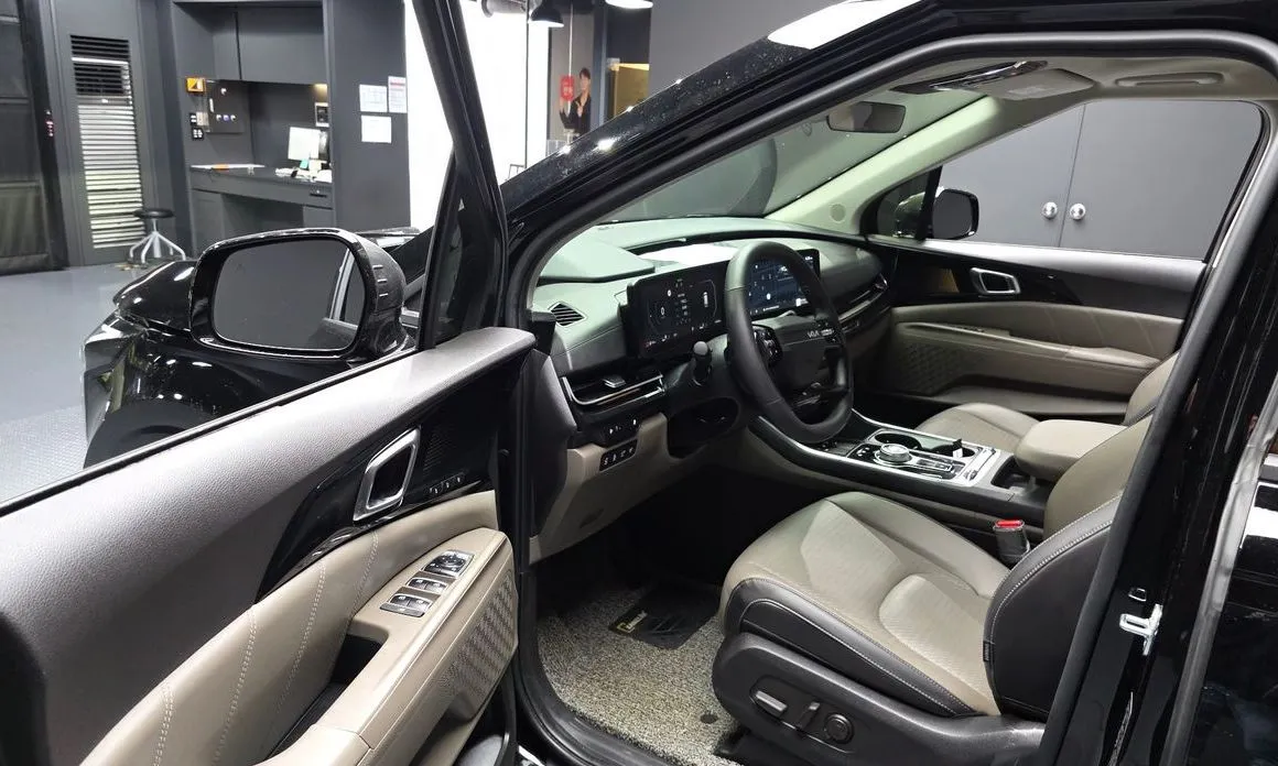 Kia Carnival 2025 из KR, фото 7