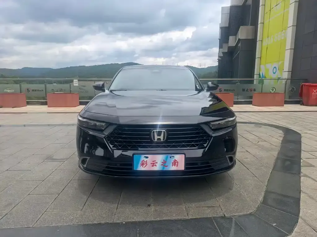 Honda Accord — фото 5