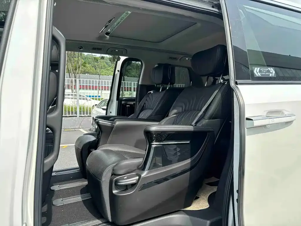 GAC Motor Trumpchi M8 — фото 2