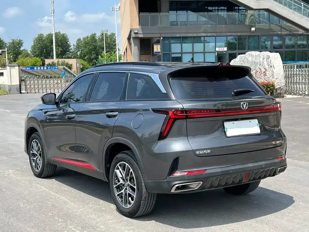 Changan CS75PLUS — фото 3