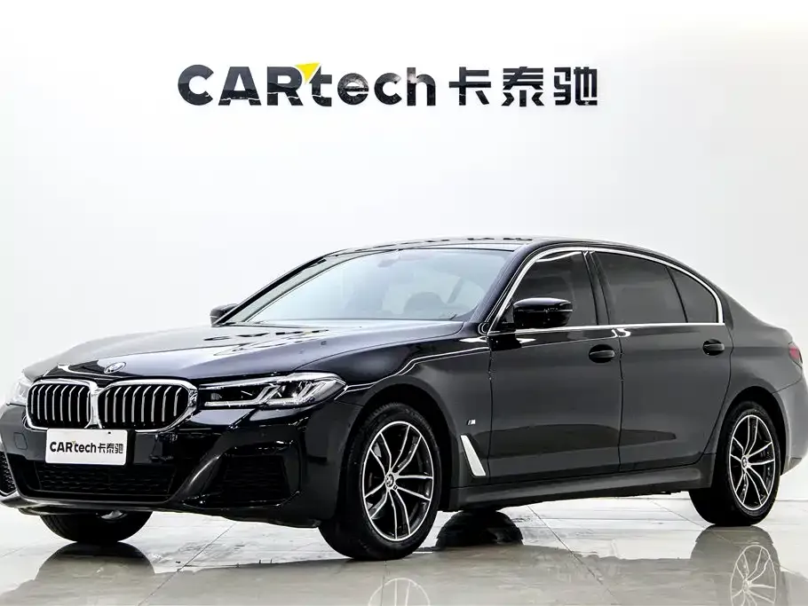 BMW 5 Series — фото 1