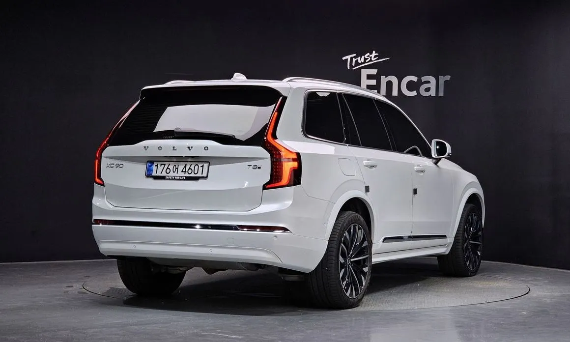 Volvo XC90 — фото 2
