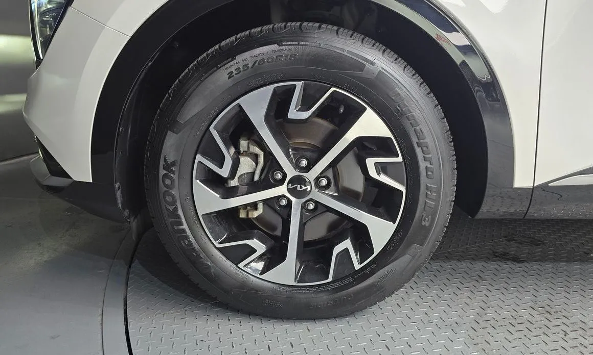 Kia Sportage — фото 8