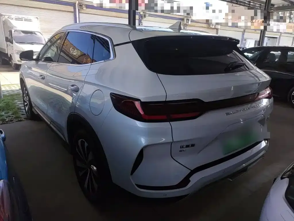 BYD PLUS New Energy — фото 10