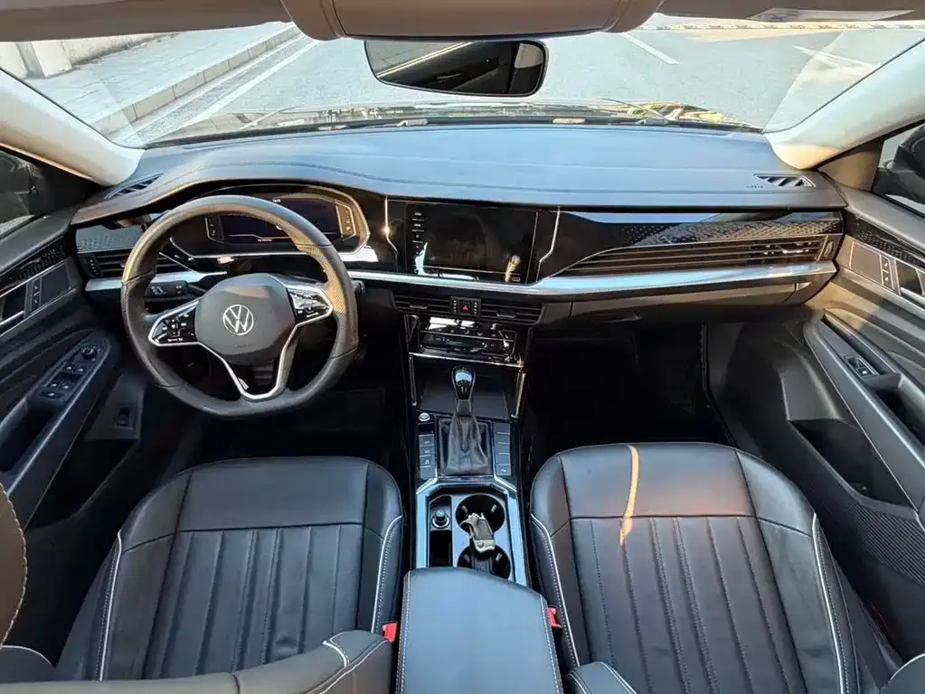 Volkswagen Passat — фото 7