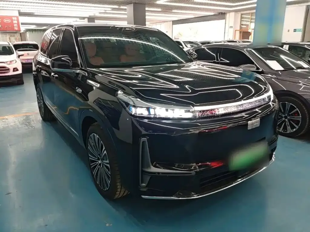 Geely Galaxy M9 — фото 10