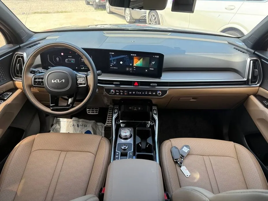 Kia Sorento — фото 7