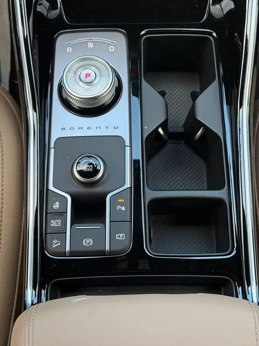 Kia Sorento — фото 2