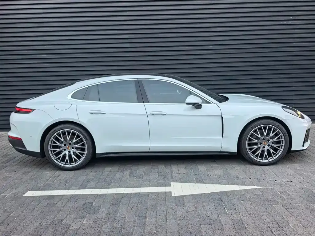 Porsche Panamera — фото 6