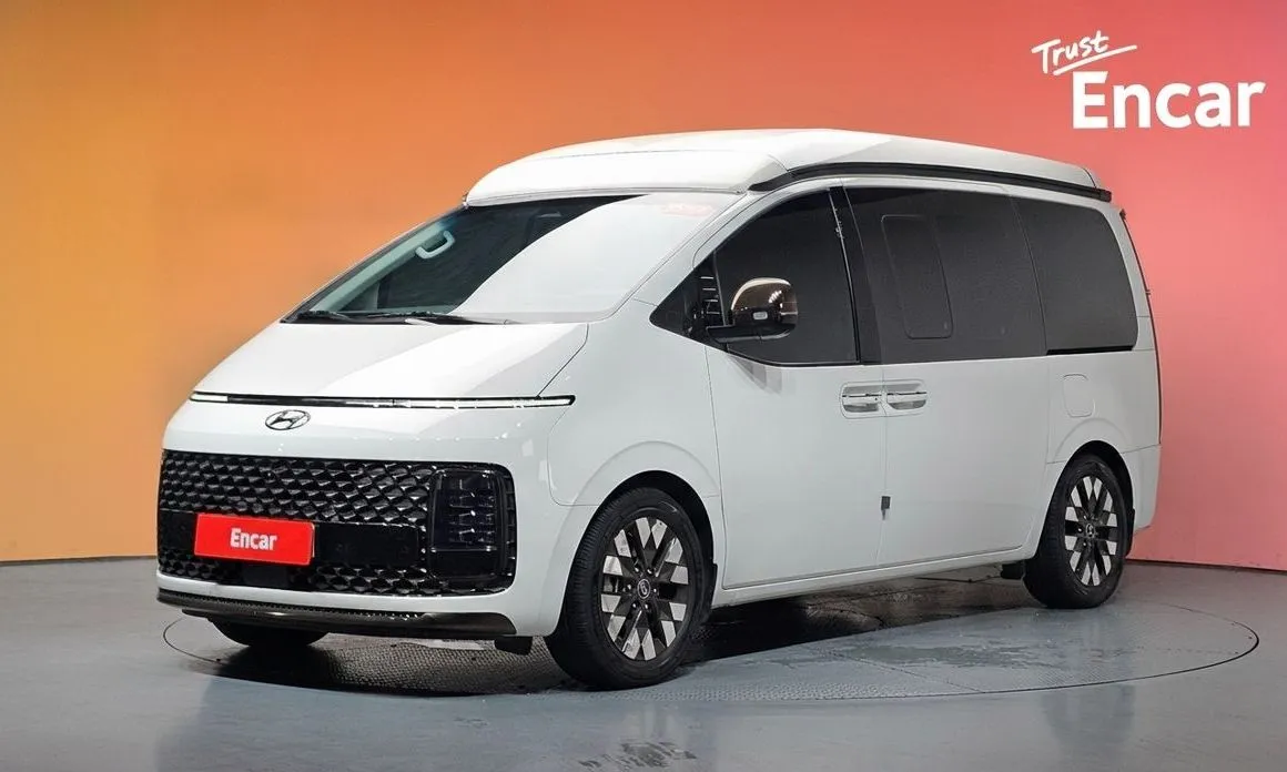 Hyundai Staria — фото 1