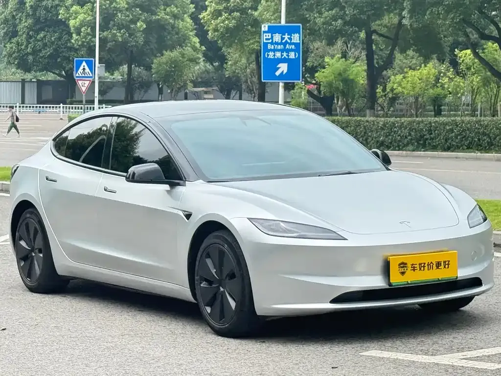 Tesla Model 3 — фото 5