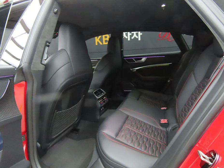 Audi RS7 2021 из KR, фото 10