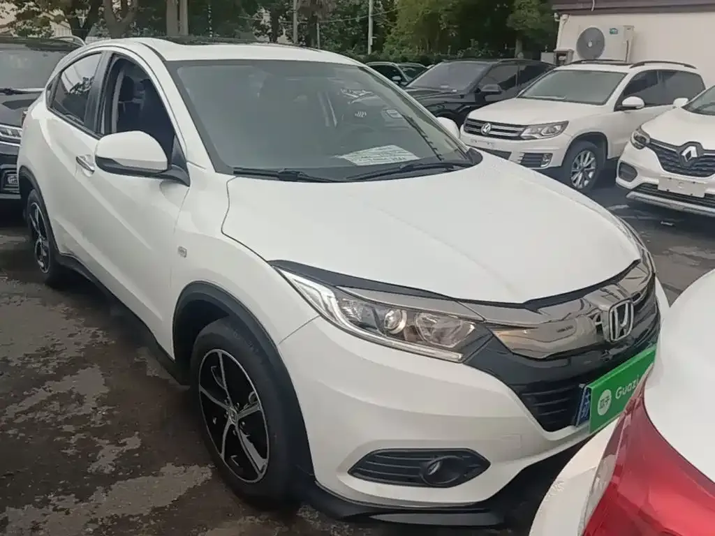 Honda Vezel 2021 из CN, фото 10