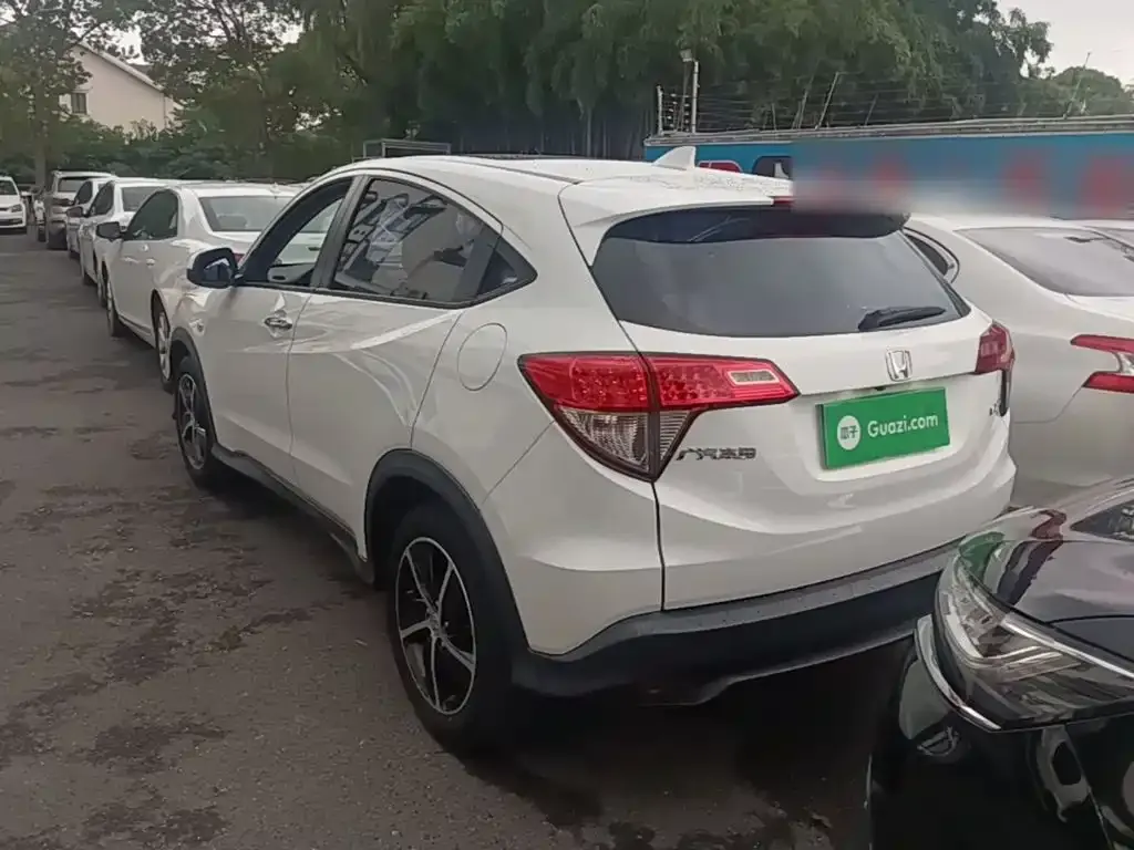 Honda Vezel 2021 из CN, фото 8